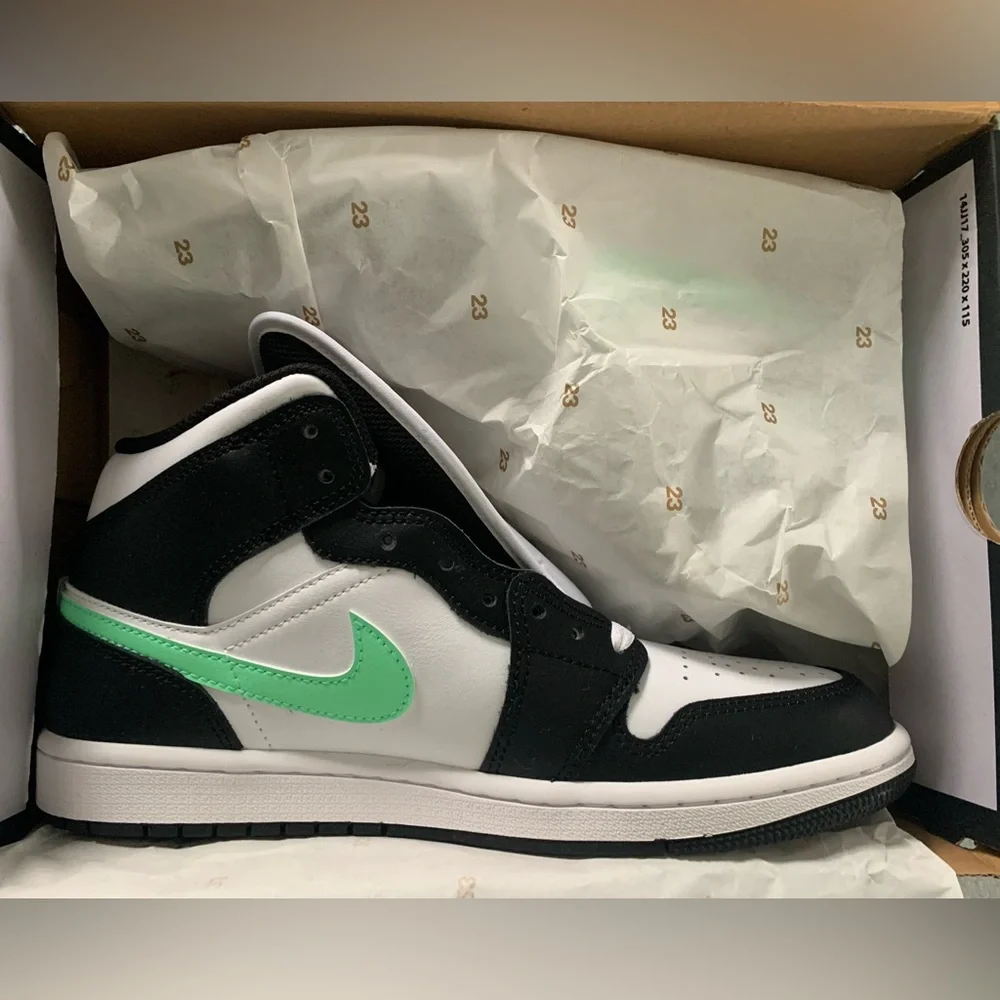 Air Jordan 1 Mid